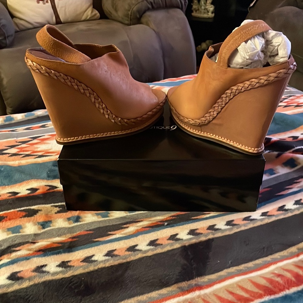 Woman shoes